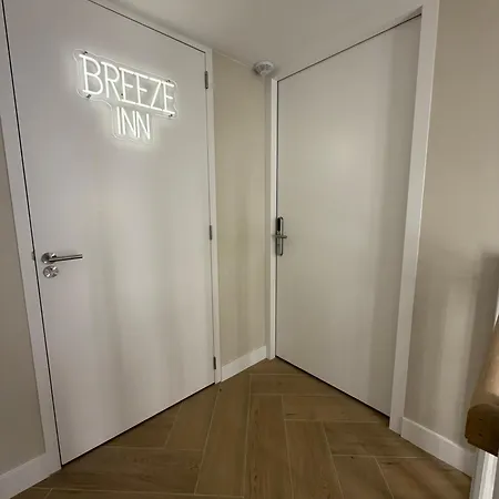 Breeze アパート